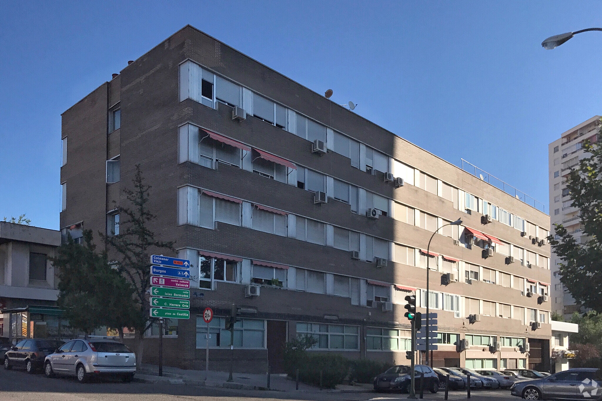 Calle de la Isla Graciosa, 1, Madrid, Madrid to rent Building Photo- Image 1 of 3