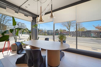 41-75 Consort Rd, London to rent Interior Photo- Image 1 of 13