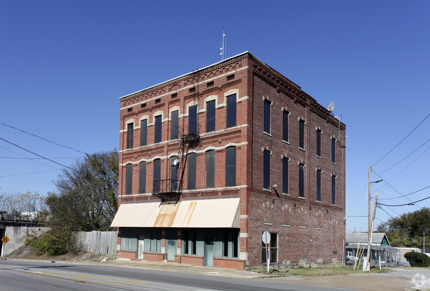 745 E Main St, Chattanooga, TN for sale - Primary Photo - Image 1 of 1