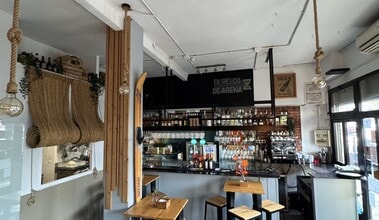 Retail in Madrid, Madrid to rent Interior Photo- Image 1 of 2