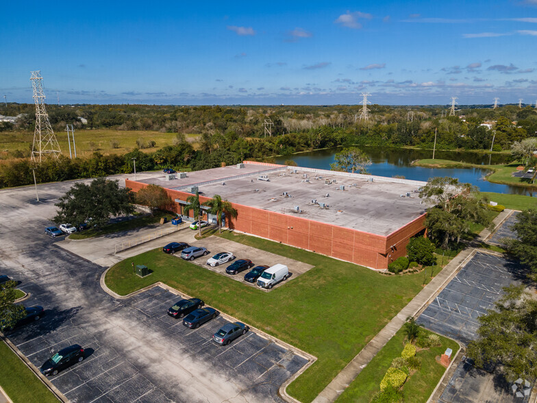 5908 Breckenridge Pky, Tampa, FL for rent - Aerial - Image 3 of 7