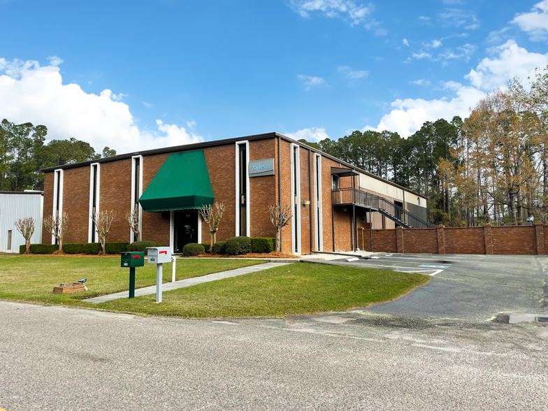 128 Airport Park Dr, Garden City, GA for rent - Building Photo - Image 1 of 1