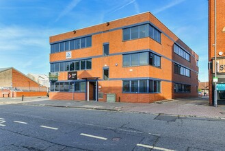 Newcastle Ave, Worksop for rent Building Photo- Image 1 of 4