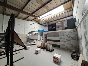 Erica Rd, Milton Keynes to rent Interior Photo- Image 1 of 3