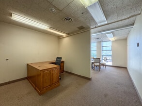 101 S Locust St, Denton, TX to rent Interior Photo- Image 1 of 4