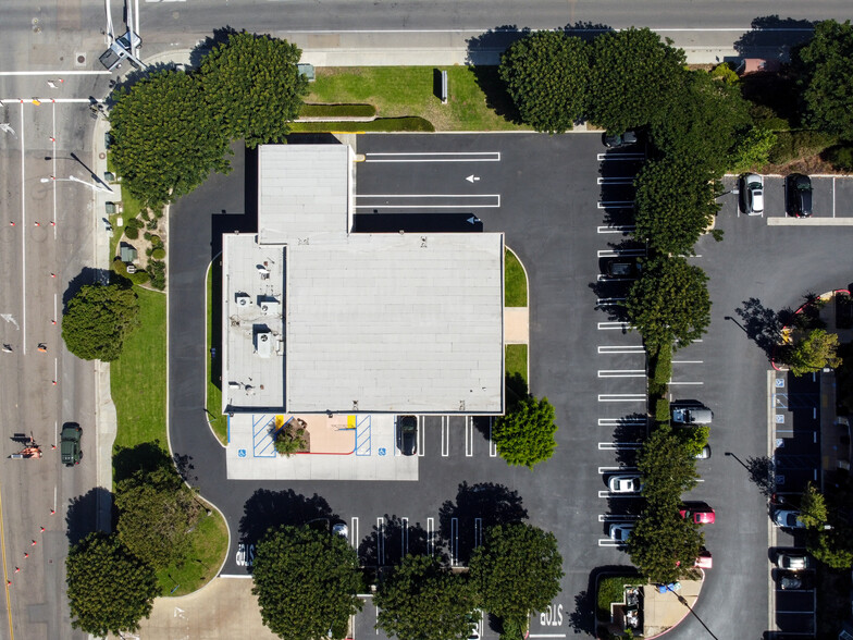 2219 Palomar Airport Rd, Carlsbad, CA for rent - Aerial - Image 3 of 4