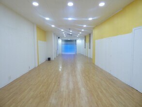 Retail in Manresa, Barcelona to rent Interior Photo- Image 2 of 4