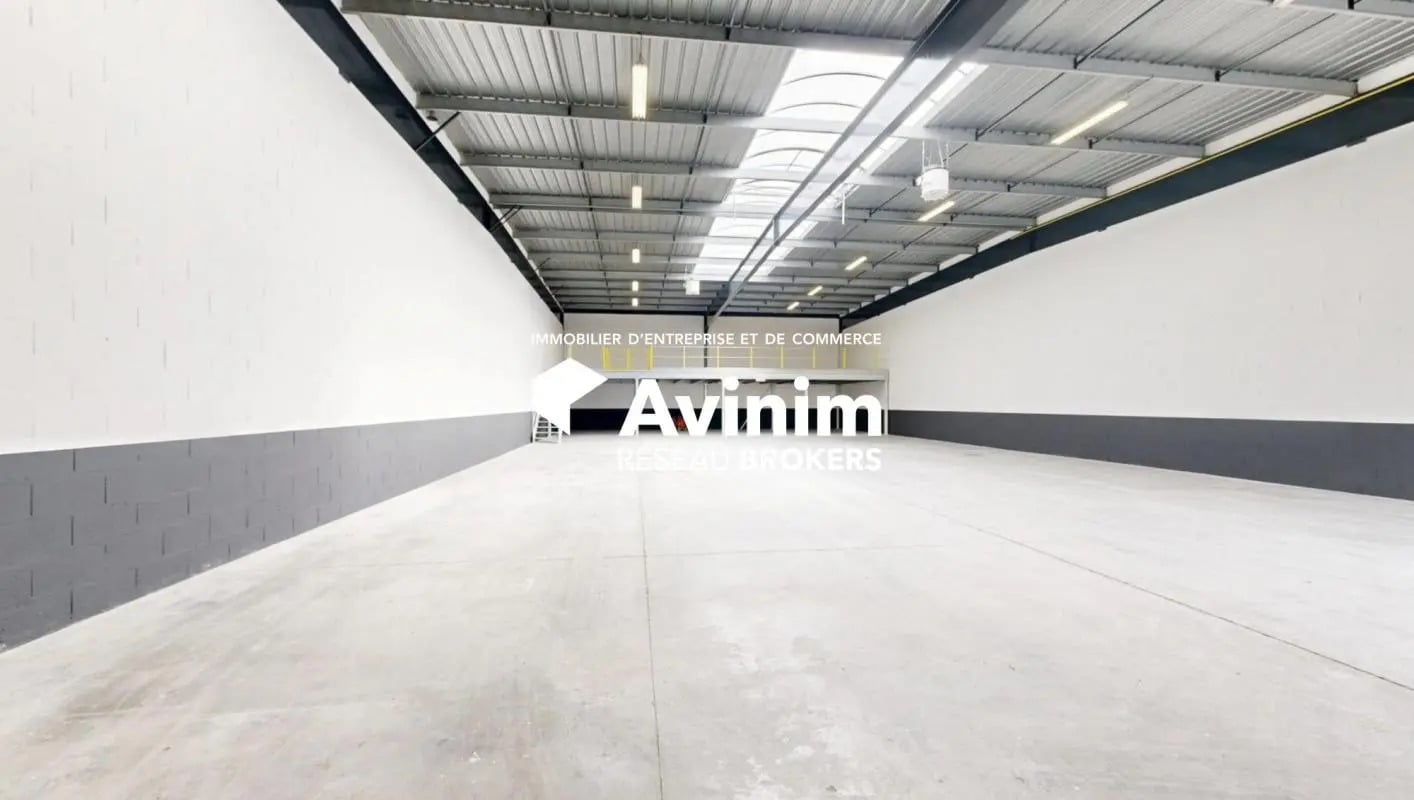 Office in Bezons to rent Interior Photo- Image 1 of 8