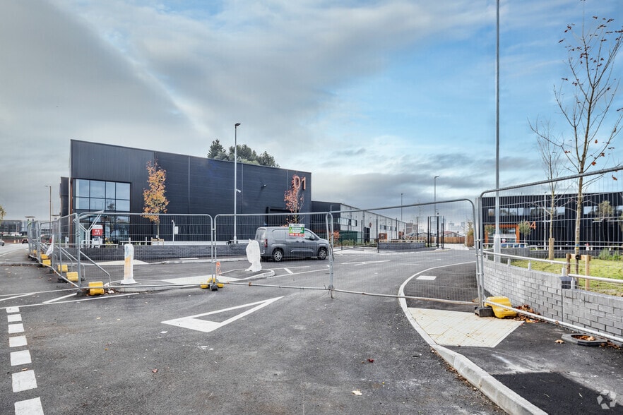 Elizabeth St, Manchester to rent - Primary Photo - Image 3 of 4