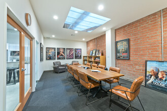 1524 Cloverfield Blvd, Santa Monica, CA for rent Building Photo- Image 1 of 3