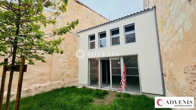 Location Bureaux 358 m²