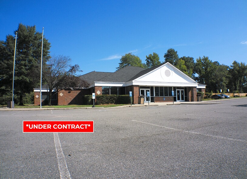 9015 Brook Rd, Glen Allen, VA for rent - Building Photo - Image 1 of 9