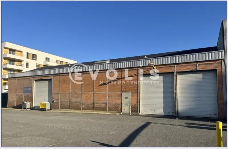 Light Industrial in Massy to rent Building Photo- Image 1 of 9
