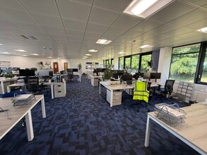 Queensferry Rd, Dunfermline to rent Interior Photo- Image 1 of 3