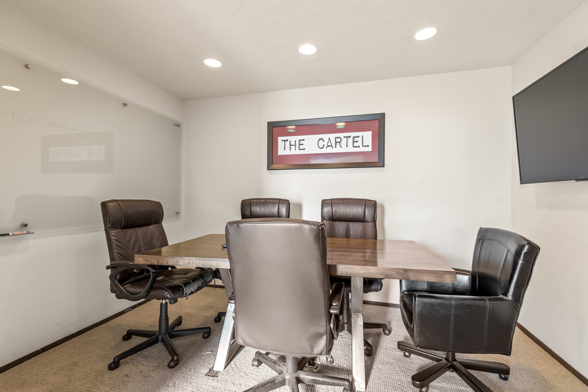 1108 Tamarind Ave, Los Angeles, CA for sale Interior Photo- Image 1 of 11