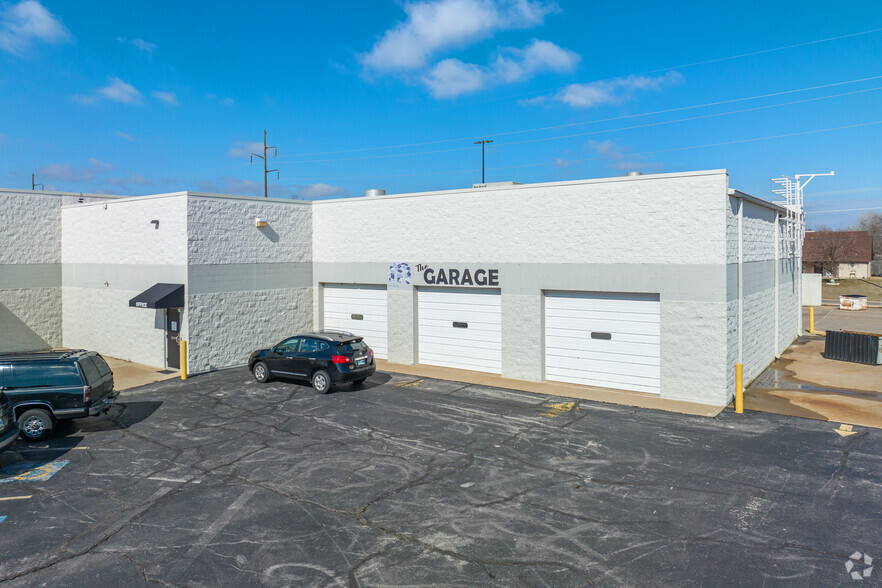 5821-5833 NW Expressway, Oklahoma City, OK for sale - Primary Photo - Image 1 of 1