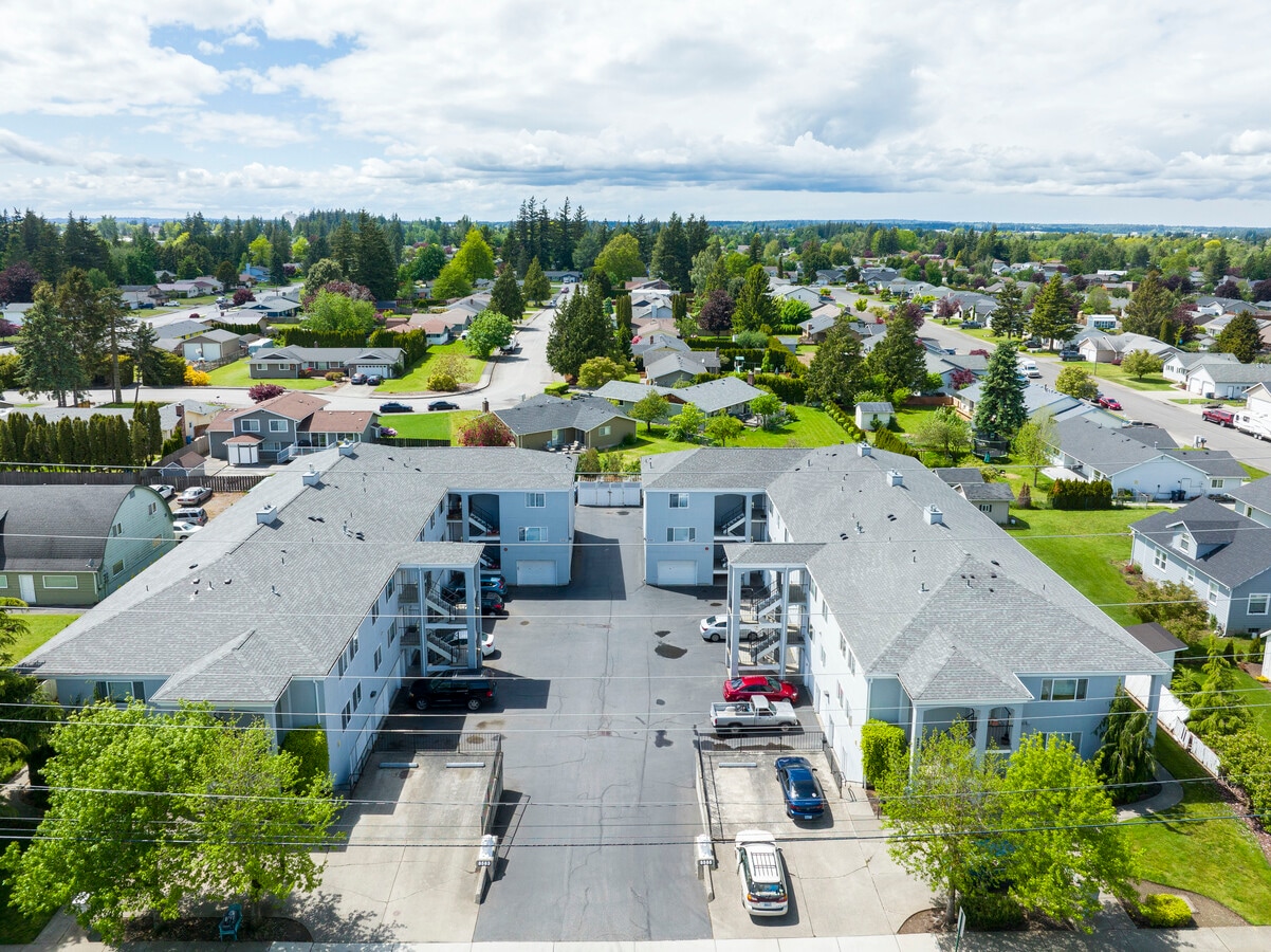 8583 Vinup Rd, Lynden 98264 UK