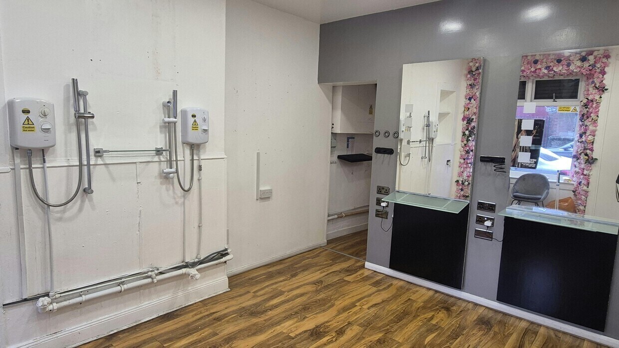 146 Crail St, Glasgow to rent Interior Photo- Image 1 of 2