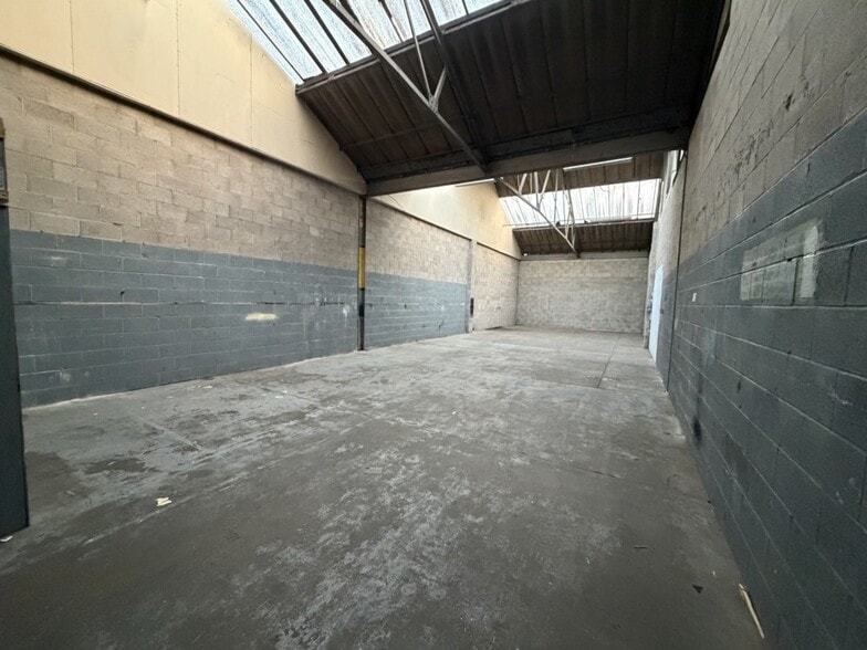 Raglan St, Preston to rent - Interior Photo - Image 2 of 4