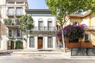 Office in Badalona, Barcelona to rent Interior Photo- Image 1 of 23