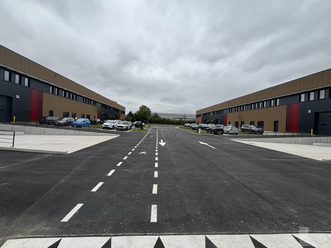 Industrial in Mitry-Mory to rent Building Photo- Image 1 of 15