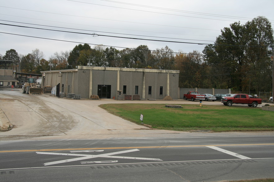 531 E James Campbell Blvd, Columbia, TN for sale - Primary Photo - Image 1 of 1