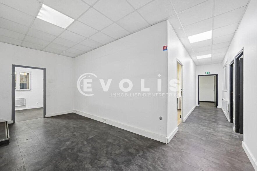 Light Industrial in Malakoff for sale - Interior Photo - Image 3 of 15