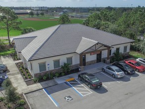 6840 International Center Blvd, Fort Myers, FL for sale Primary Photo- Image 1 of 1