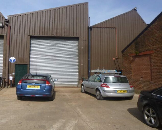 Hazelbottom Rd, Manchester for sale - Primary Photo - Image 1 of 1