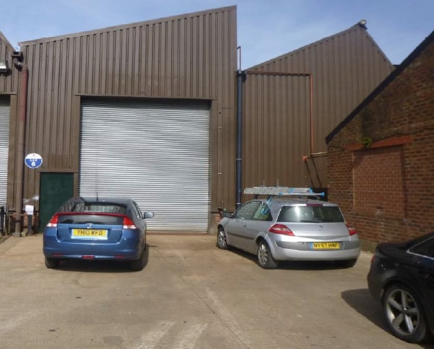 Hazelbottom Rd, Manchester for sale Primary Photo- Image 1 of 1