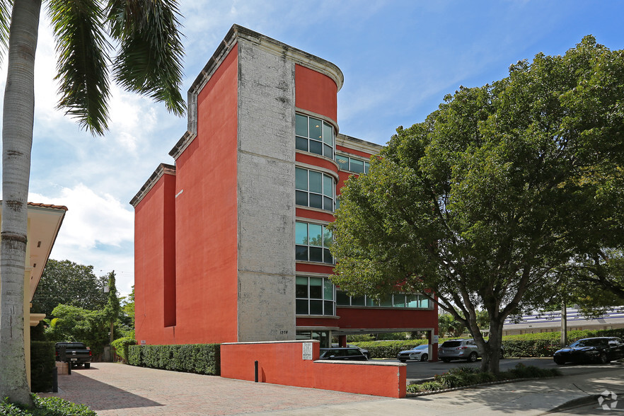 1378 Coral Way, Miami, FL for sale - Primary Photo - Image 1 of 1