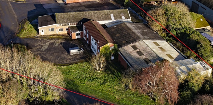 White Leather Square portfolio of 3 properties for sale on LoopNet.co.uk - Primary Photo - Image 3 of 4