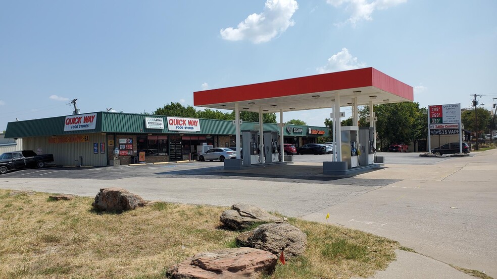 330 W Northwest Hwy, Grapevine, TX for rent - Building Photo - Image 1 of 4