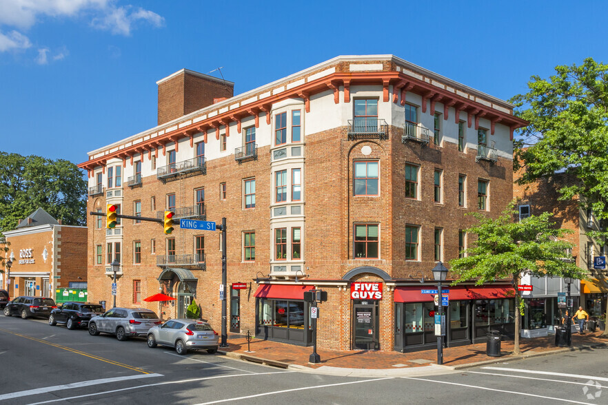 101 N Columbus St, Alexandria, VA for rent - Primary Photo - Image 1 of 4