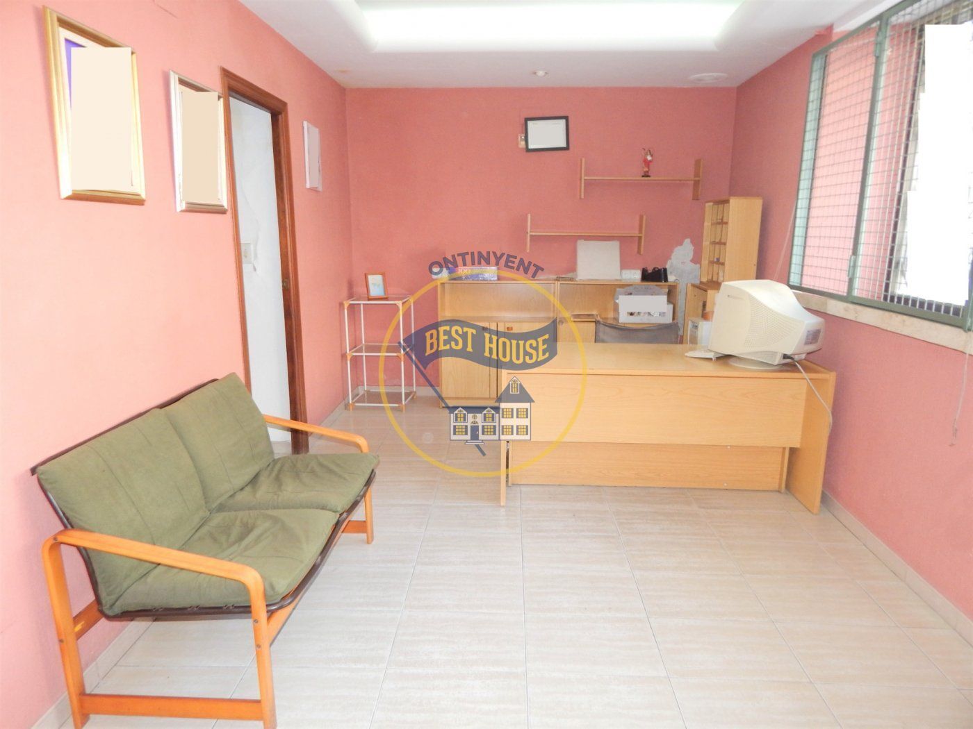 Retail in Albaida for sale Building Photo- Image 1 of 9
