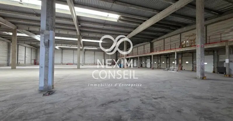 Industrial in Maurepas to rent Interior Photo- Image 1 of 6