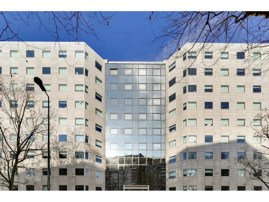 Location Bureaux 949 m² à 4 305 m² - Photo 1
