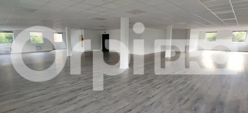 Office in Chevilly-Larue to rent - Interior Photo - Image 2 of 5
