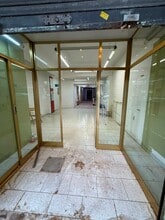 Retail in Barcelona, Barcelona to rent Interior Photo- Image 1 of 11