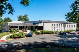 59 Avenue at the Common, Suites 101/102, Shrewsbury, NJ for sale Building Photo- Image 1 of 1