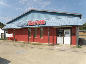 2503 W Oak St, Palestine, TX for rent Building Photo- Image 1 of 62