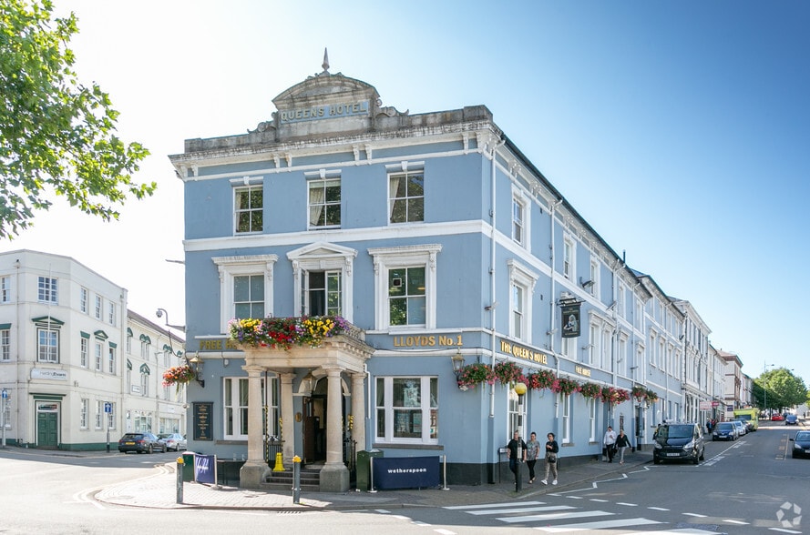 19 Bridge St, Newport for sale - Primary Photo - Image 1 of 1