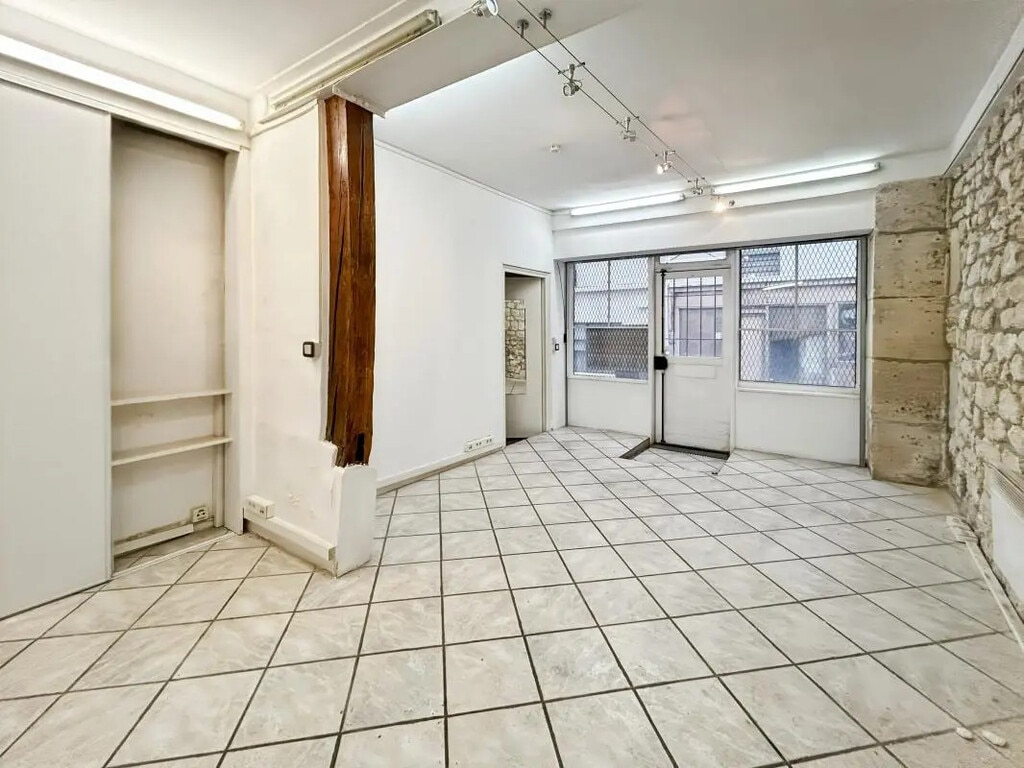 Location Commerce 74 m² - Photo 1