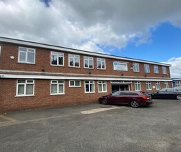 Coppice Side, Walsall for rent Building Photo- Image 1 of 4