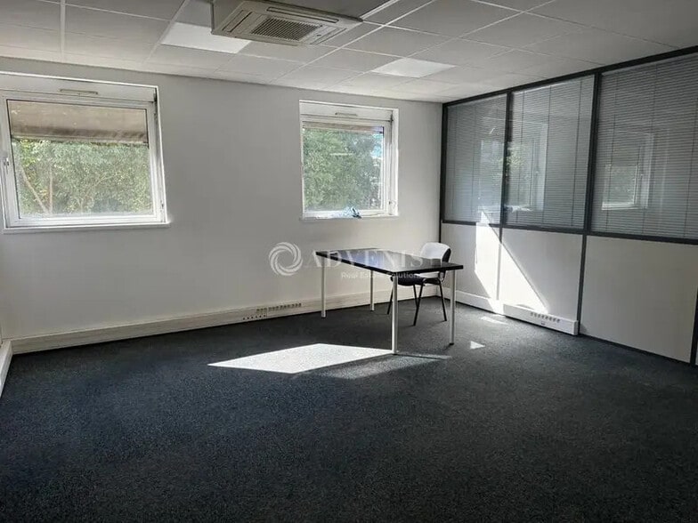 Office in Lyon to rent - Interior Photo - Image 3 of 20