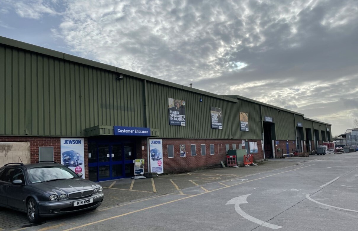 Tylers End, Highbridge for sale Primary Photo- Image 1 of 1