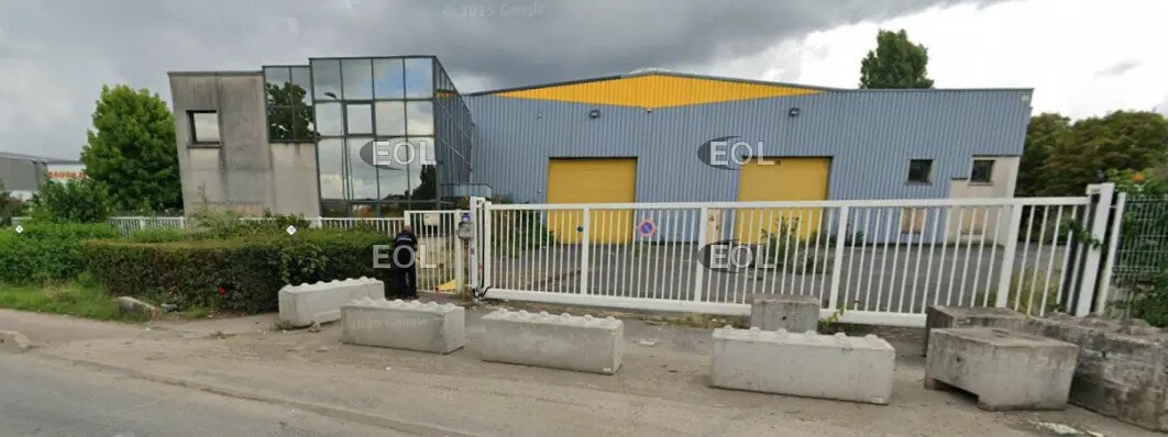 Industrial in Bonneuil-sur-Marne to rent Building Photo- Image 1 of 2
