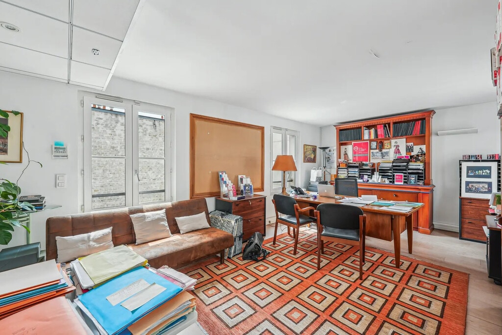 Location Bureaux 72 m² - Photo 1