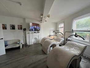 202 City Rd, London to rent Interior Photo- Image 2 of 2