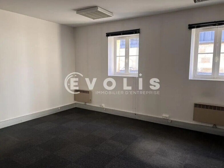 Office in Bordeaux to rent - Interior Photo - Image 3 of 5